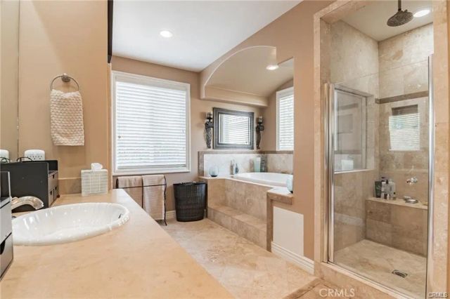 15102 Greenleaf, Los Angeles, CA 91403
