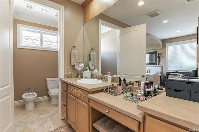 15102 Greenleaf, Los Angeles, CA 91403