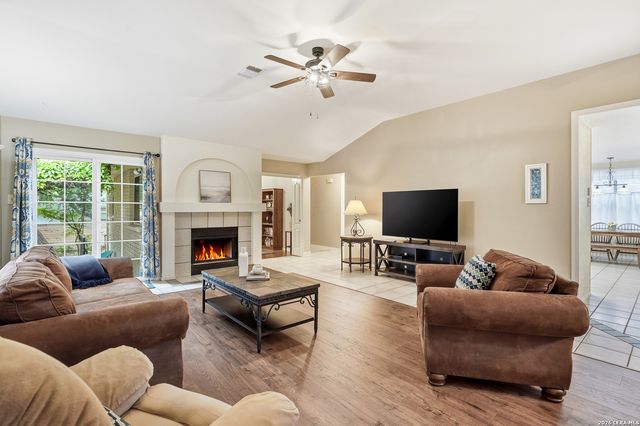 11223 Cedar Mtn, San Antonio, TX 78249