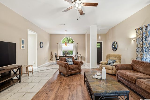 11223 Cedar Mtn, San Antonio, TX 78249