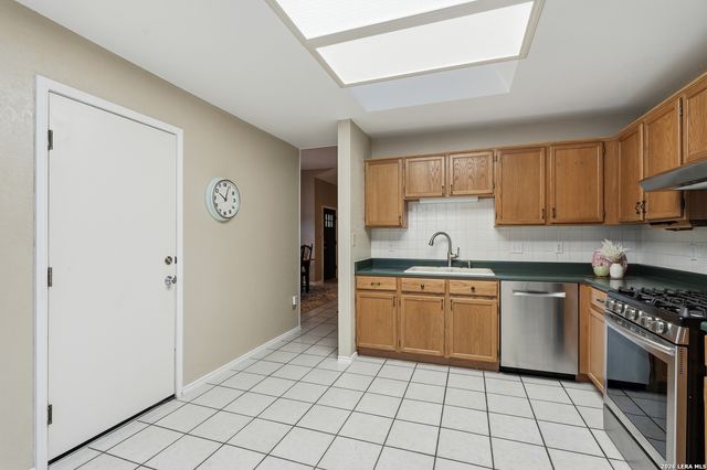 11223 Cedar Mtn, San Antonio, TX 78249