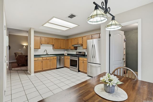 11223 Cedar Mtn, San Antonio, TX 78249