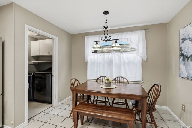 11223 Cedar Mtn, San Antonio, TX 78249