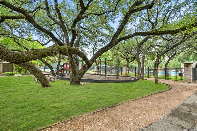 11223 Cedar Mtn, San Antonio, TX 78249