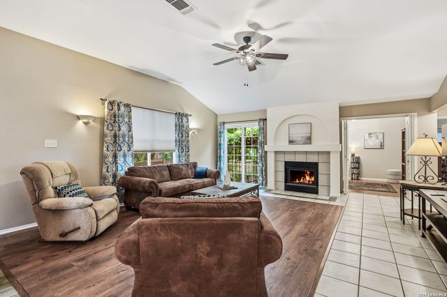 11223 Cedar Mtn, San Antonio, TX 78249