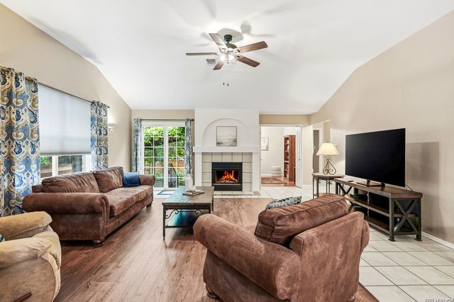 11223 Cedar Mtn, San Antonio, TX 78249