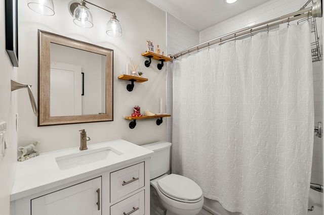 559 East 5th 1, Boston, MA 02127