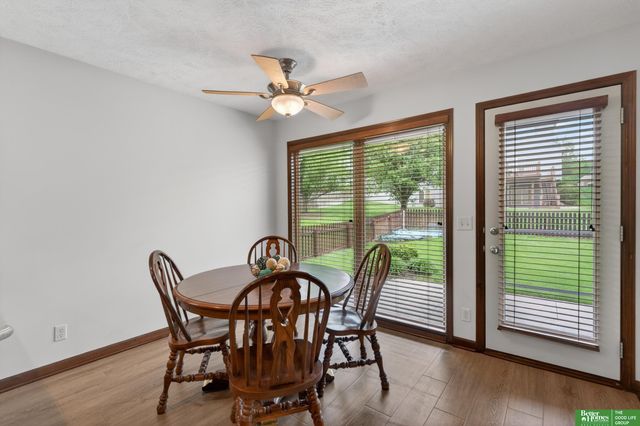 8123 S 107th Street, La Vista, NE 68128