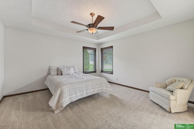 8123 S 107th Street, La Vista, NE 68128