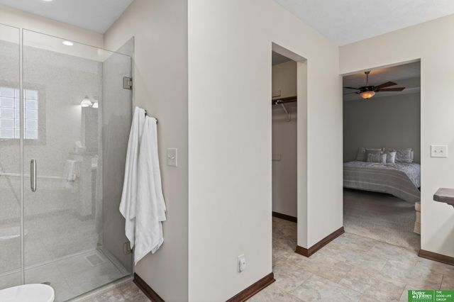 8123 S 107th Street, La Vista, NE 68128