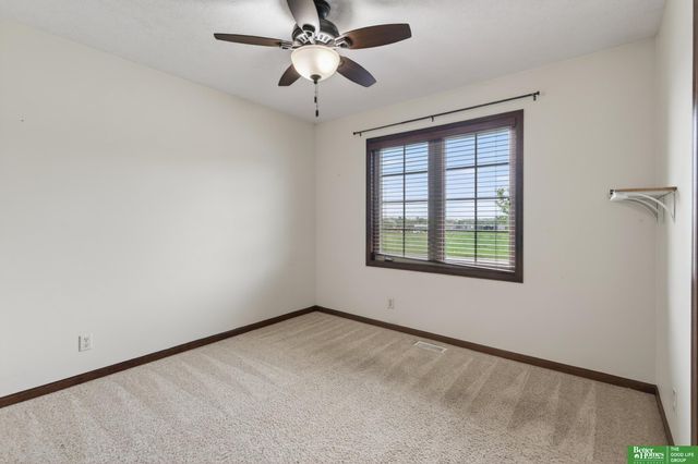 8123 S 107th Street, La Vista, NE 68128