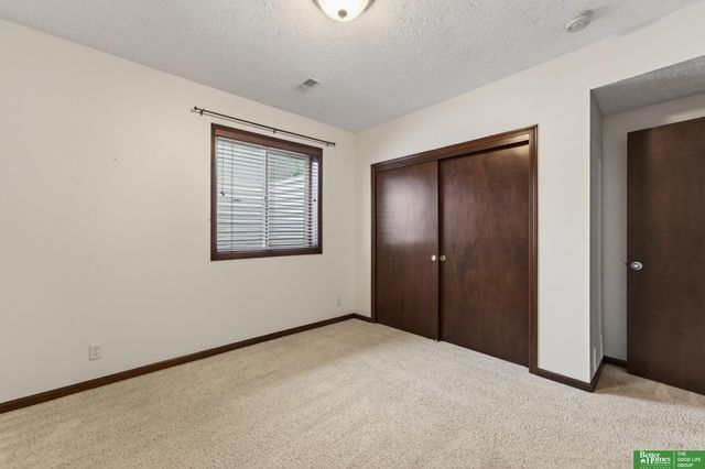 8123 S 107th Street, La Vista, NE 68128