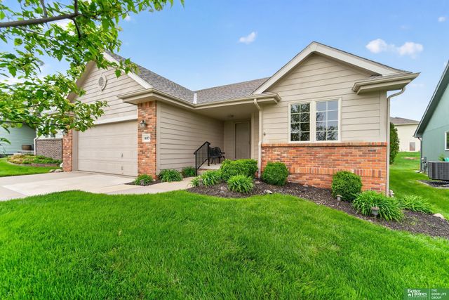 8123 S 107th Street, La Vista, NE 68128