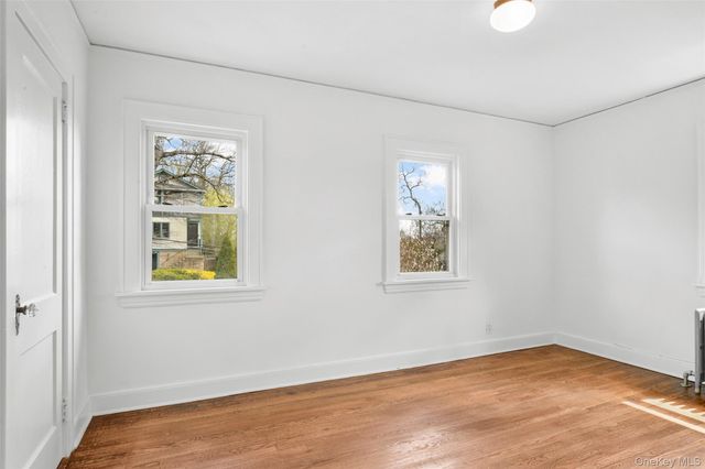 10 Harrison Drive, Larchmont, NY 10538