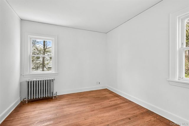 10 Harrison Drive, Larchmont, NY 10538