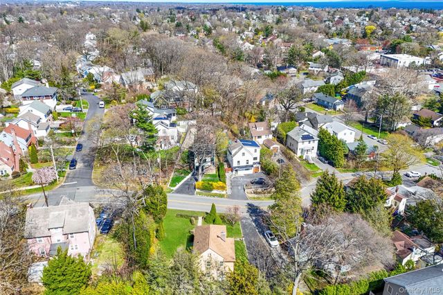 10 Harrison Drive, Larchmont, NY 10538