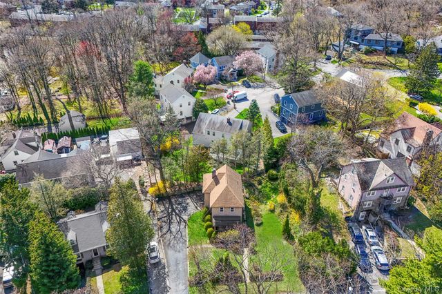 10 Harrison Drive, Larchmont, NY 10538
