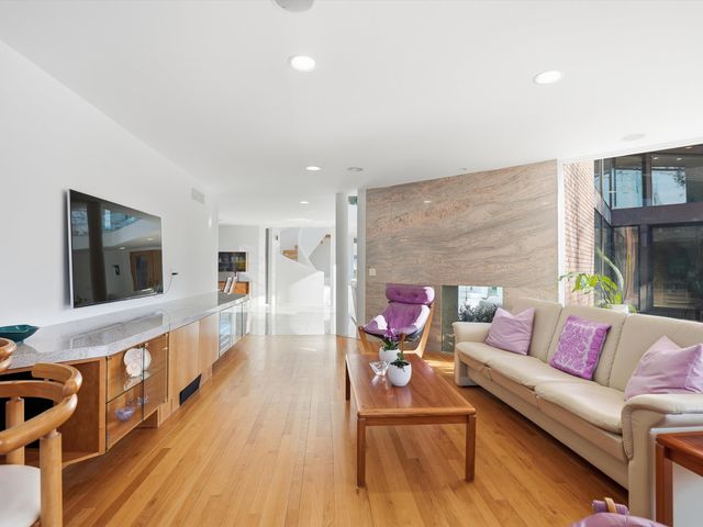 4708 Buckby Cross, Bloomfield Hills, MI 48302