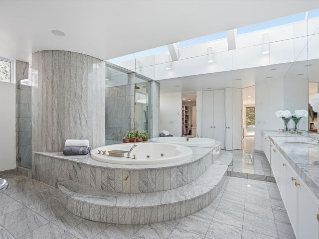 4708 Buckby Cross, Bloomfield Hills, MI 48302