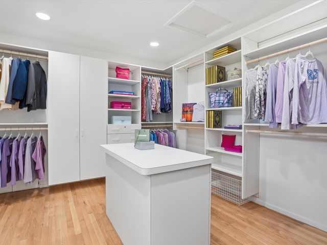 4708 Buckby Cross, Bloomfield Hills, MI 48302