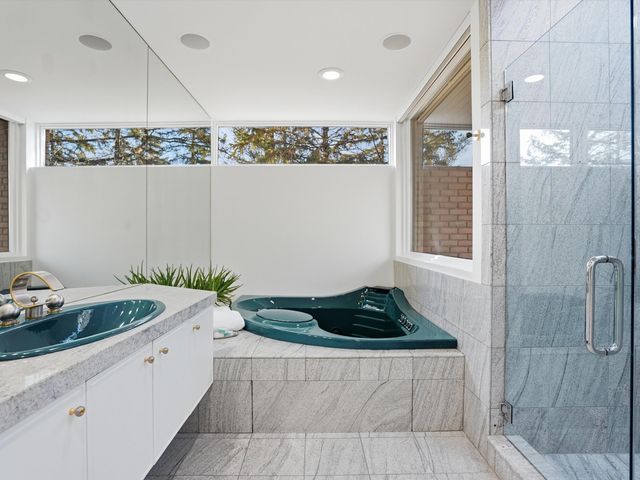 4708 Buckby Cross, Bloomfield Hills, MI 48302