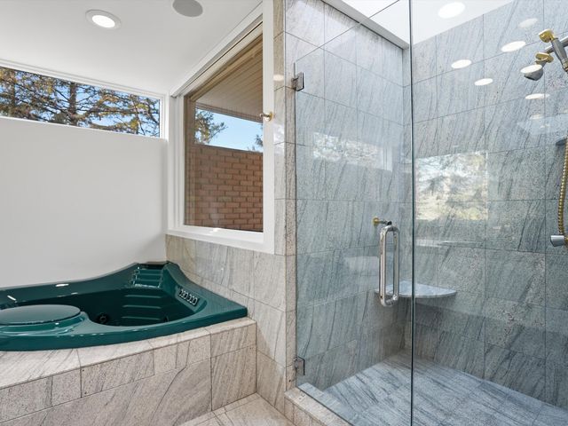 4708 Buckby Cross, Bloomfield Hills, MI 48302