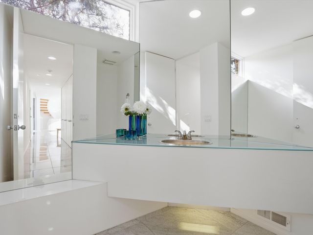 4708 Buckby Cross, Bloomfield Hills, MI 48302