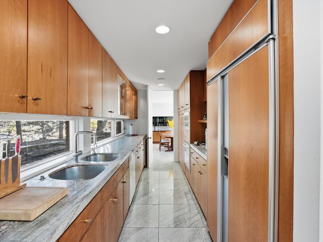 4708 Buckby Cross, Bloomfield Hills, MI 48302