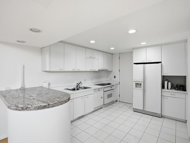 4708 Buckby Cross, Bloomfield Hills, MI 48302