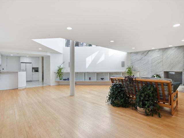 4708 Buckby Cross, Bloomfield Hills, MI 48302