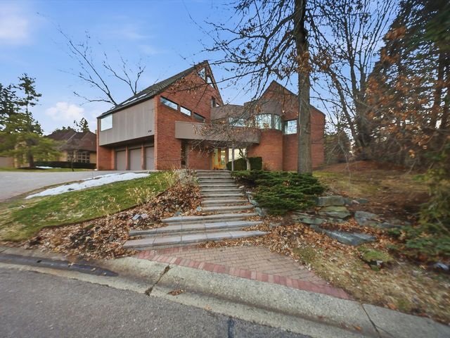 4708 Buckby Cross, Bloomfield Hills, MI 48302