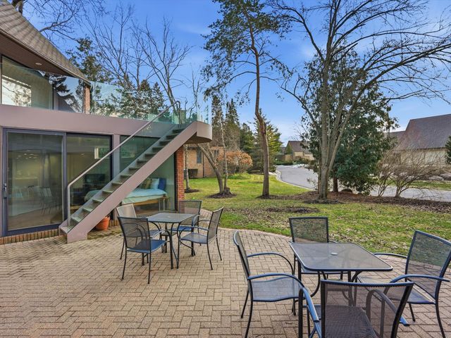 4708 Buckby Cross, Bloomfield Hills, MI 48302