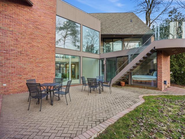 4708 Buckby Cross, Bloomfield Hills, MI 48302