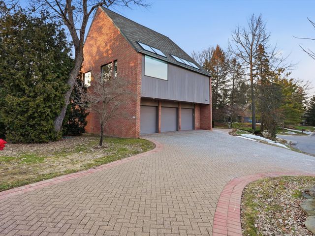4708 Buckby Cross, Bloomfield Hills, MI 48302