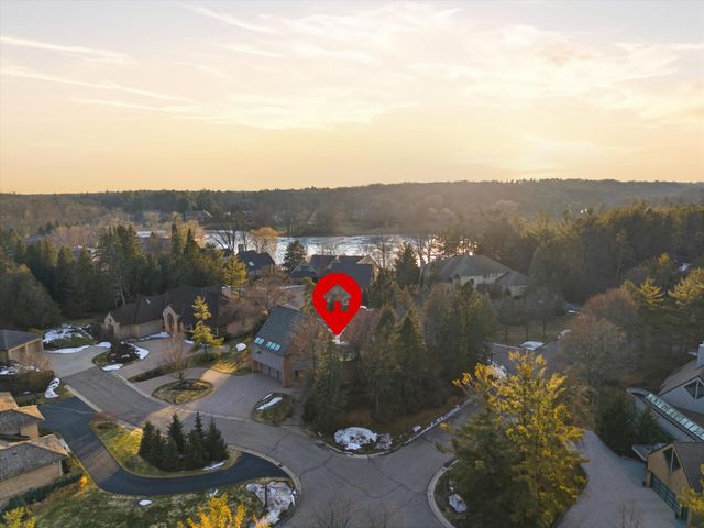 4708 Buckby Cross, Bloomfield Hills, MI 48302