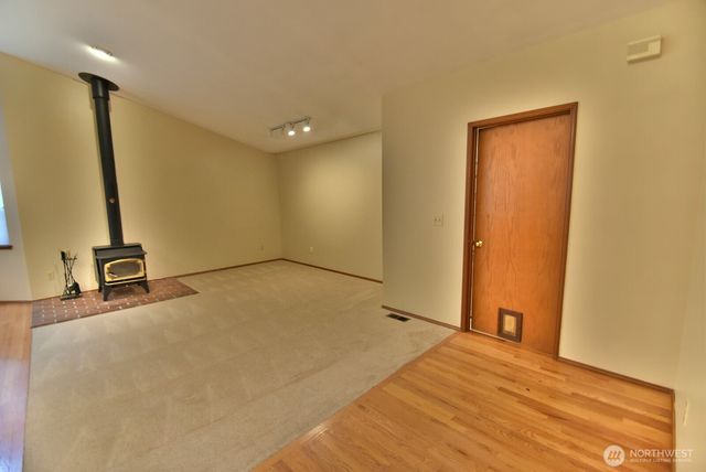 21710 NE 156th Street, Woodinville, WA 98077