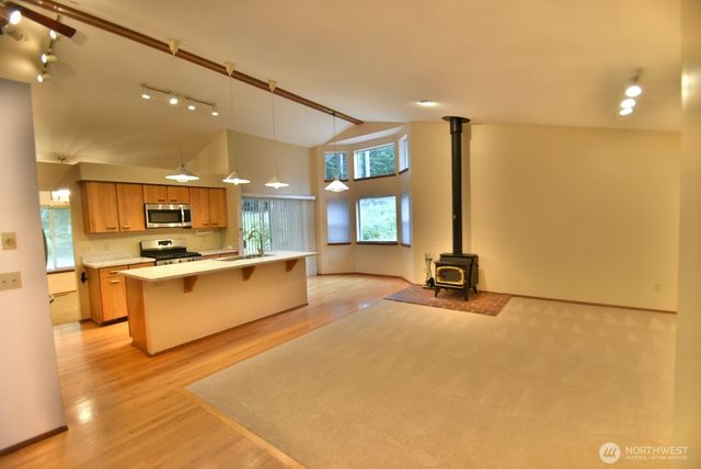 21710 NE 156th Street, Woodinville, WA 98077