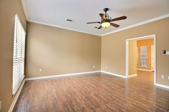 13348 Chase St, Gonzales, LA 70737