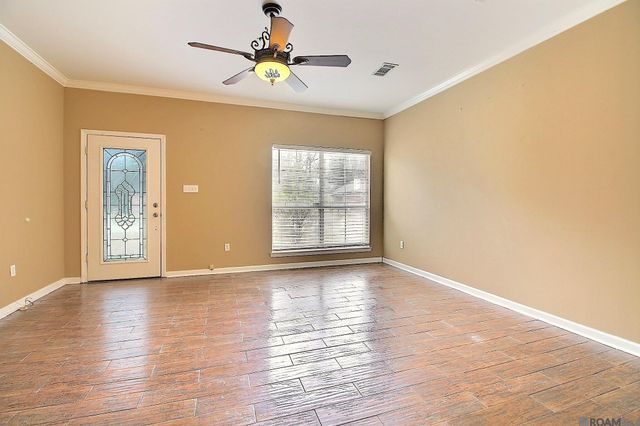 13348 Chase St, Gonzales, LA 70737