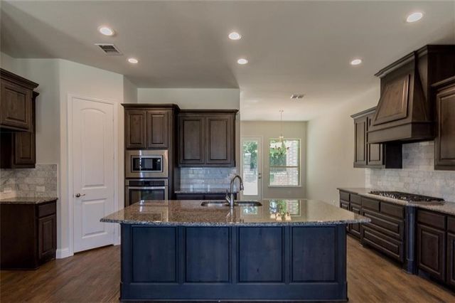 2545 Gramercy Park Drive, Flower Mound, TX 75028