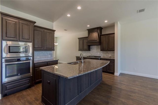 2545 Gramercy Park Drive, Flower Mound, TX 75028