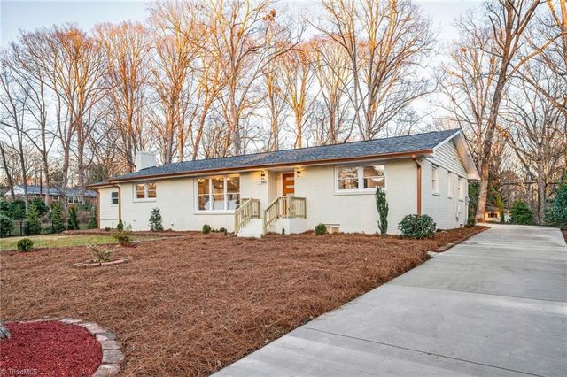 731 Quarterstaff Road, Winston-salem, NC 27104