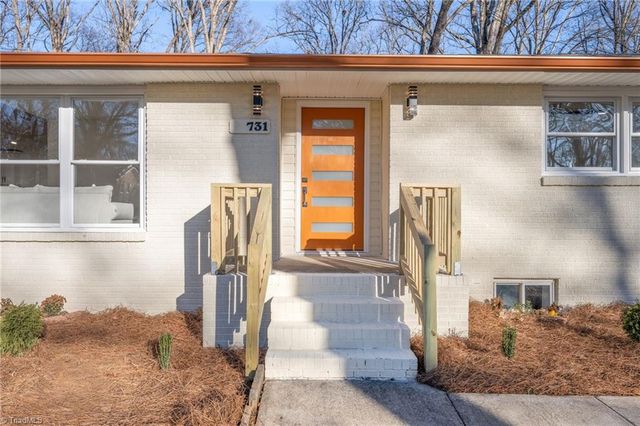 731 Quarterstaff Road, Winston-salem, NC 27104