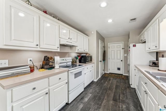 308 SAINT CHARLES WAY, Helena, AL 35080