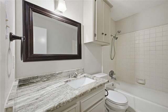 3303 Wildrye Drive, College Station, TX 77845