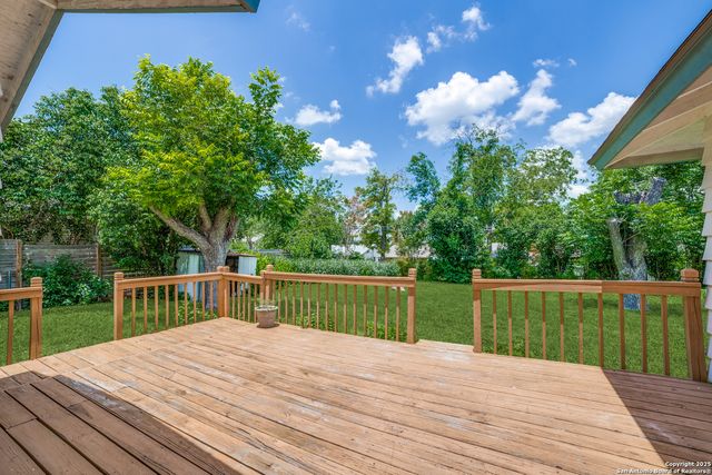 3323 Old Frg, San Antonio, TX 78230