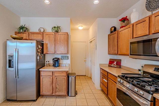 2435 Pelizzano Drive SE, Rio Rancho, NM 87124