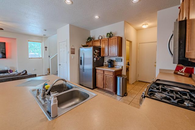 2435 Pelizzano Drive SE, Rio Rancho, NM 87124