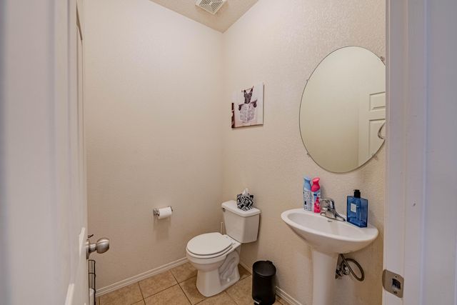 2435 Pelizzano Drive SE, Rio Rancho, NM 87124