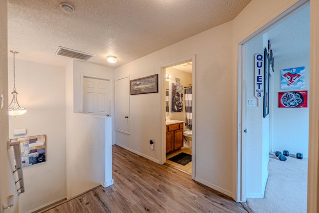 2435 Pelizzano Drive SE, Rio Rancho, NM 87124